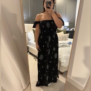 Small black maxi shoulder dress